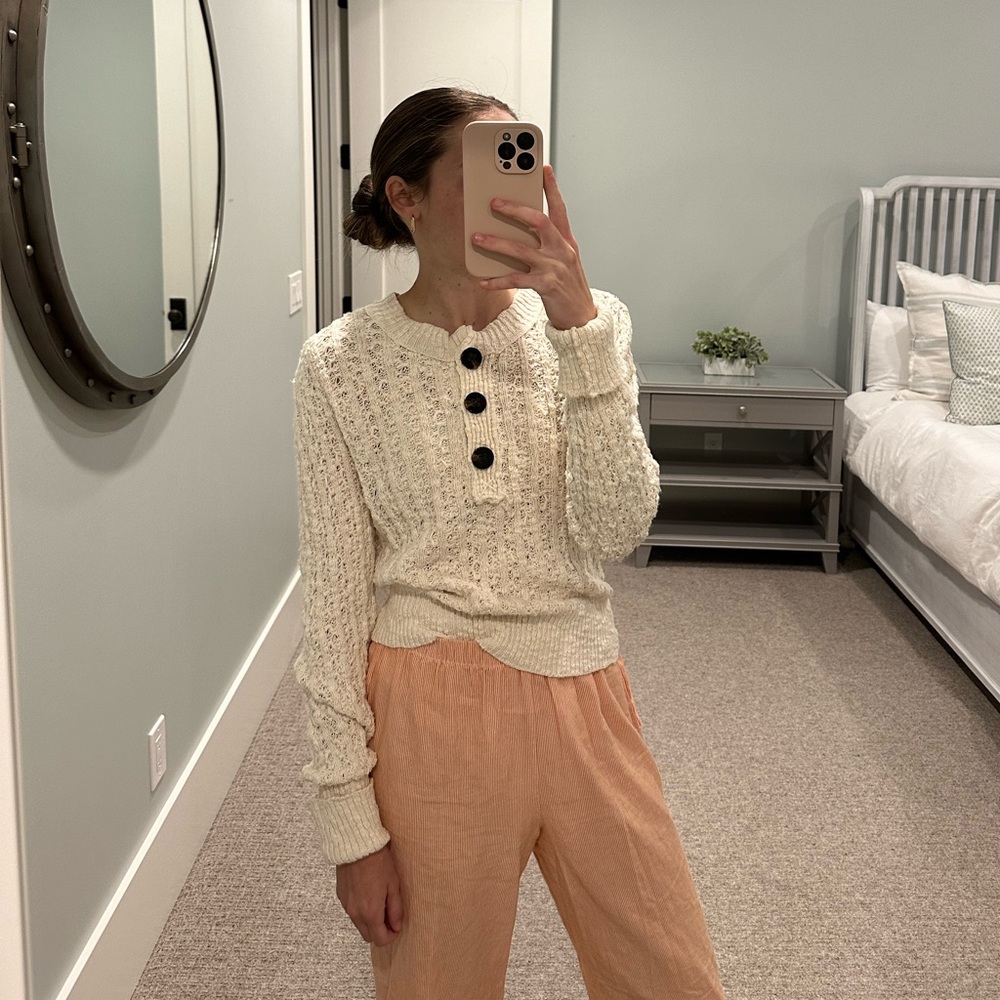 Oatmeal / beige small free people sweater